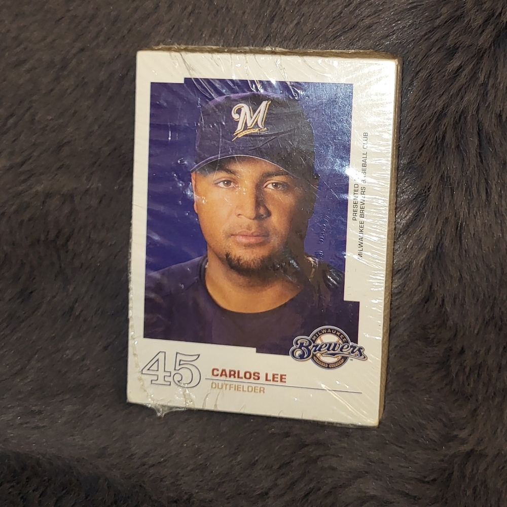 2005 Milwaukee Brewers Team Issued Baseball Card Set Of 30